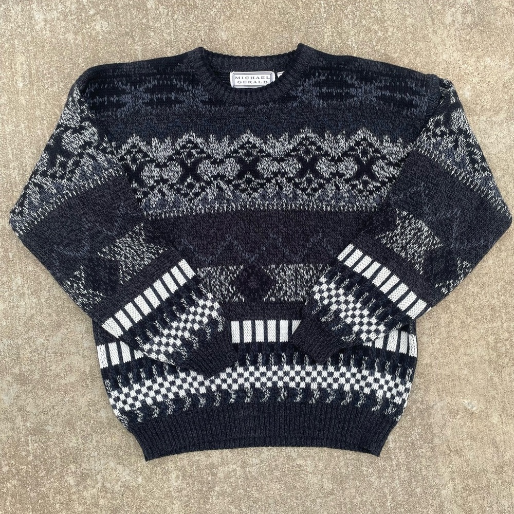 Vintage retro blue and white patterned Michael Gerald knit sweater Size Large